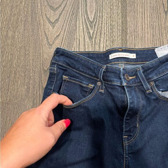 Levi's Mid-Rise Skinny Jeans Dark Wash Size 4 - Picture 4 of 11